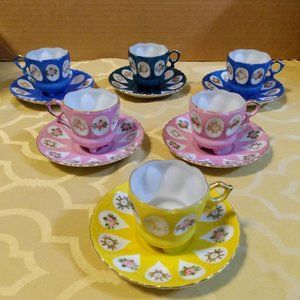 Vintage Ohashi Occupied Japan Demitasse 4 footed Teacups and Saucers. Set of 6